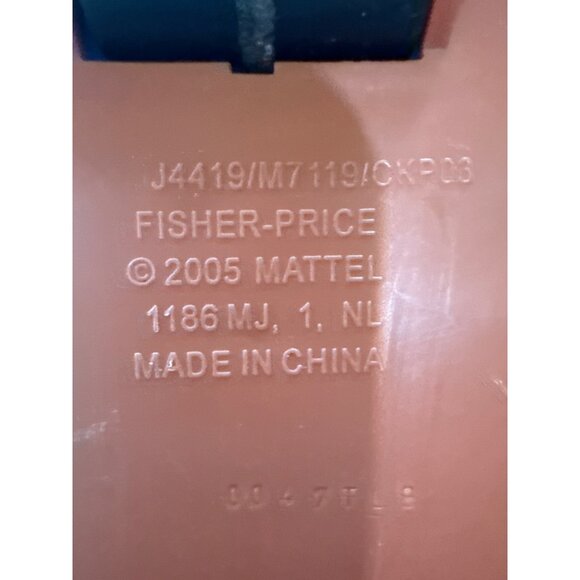 Fisher-Price Little People Pirate Ship Playset With Music Sounds & 2 Figures - Picture 2 of 9